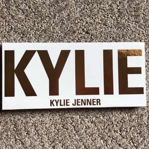 Kylie Cosmetics: The Bronze Extended Palette